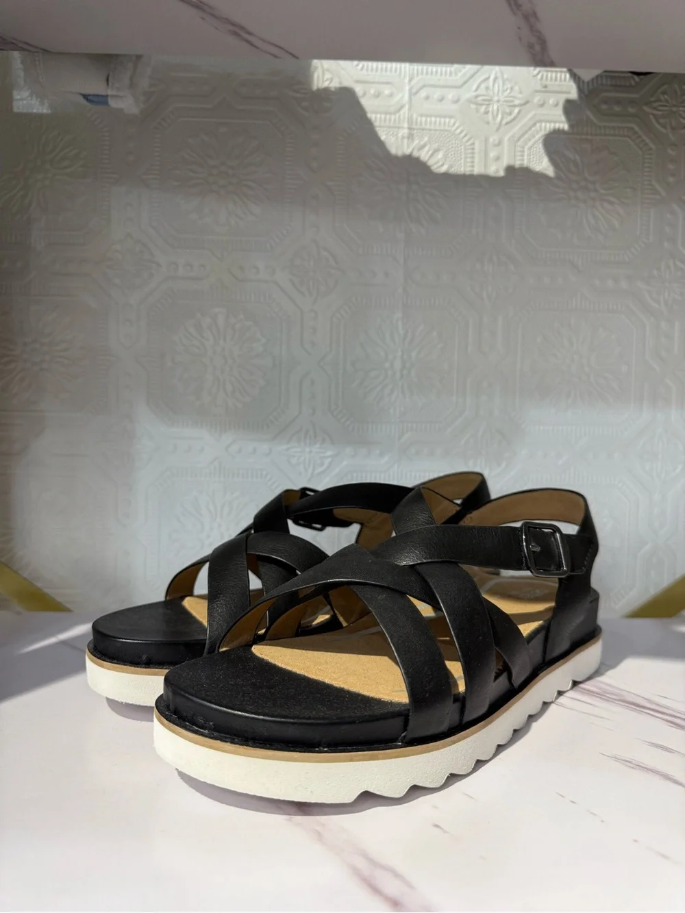 Aetrex Carmen Black SF130W36 Crisscross Strappy Sandals with White Platform